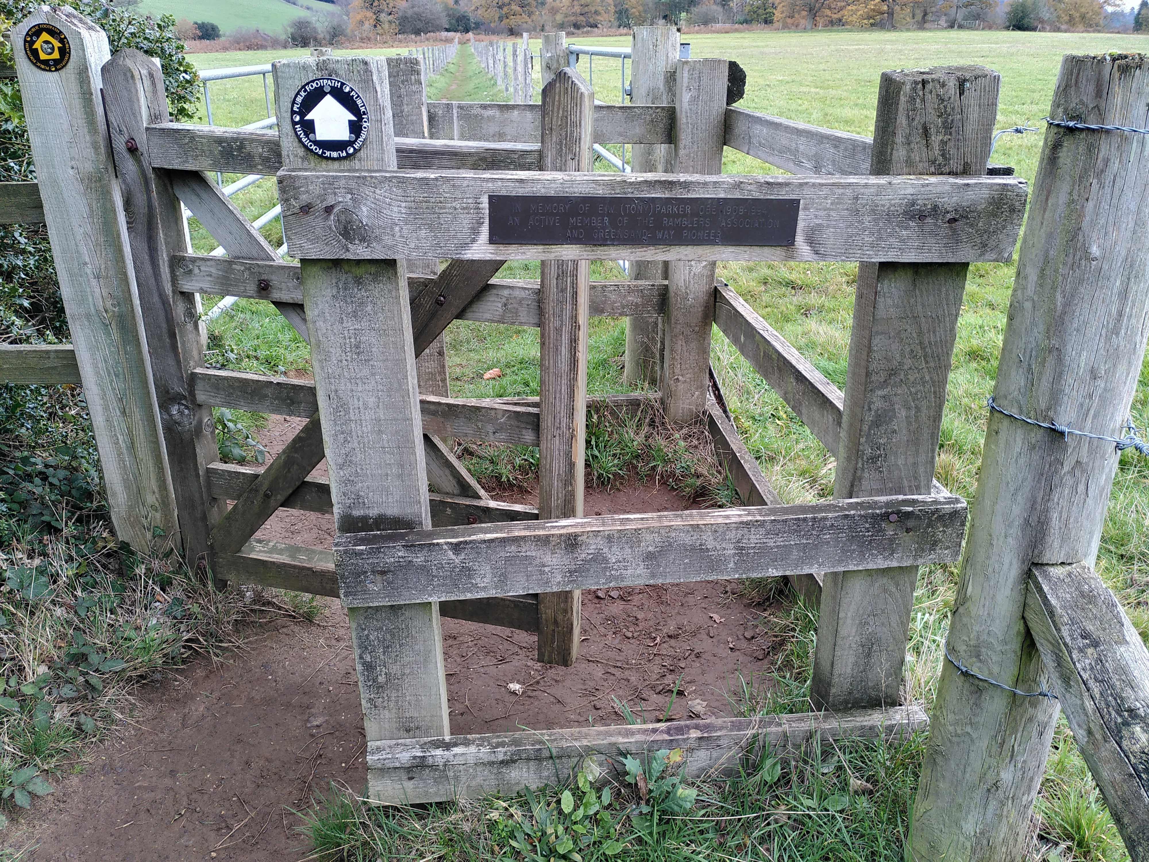 Tony Parker Kissing Gate 1 Nov2020